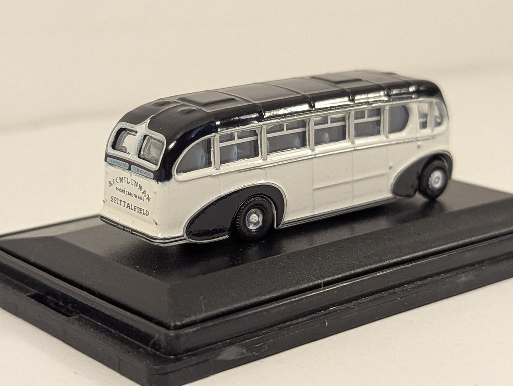 Oxford Diecast N Gauge Bedford OB Coach Bus HFW 802 A & C McLennan NBOB003