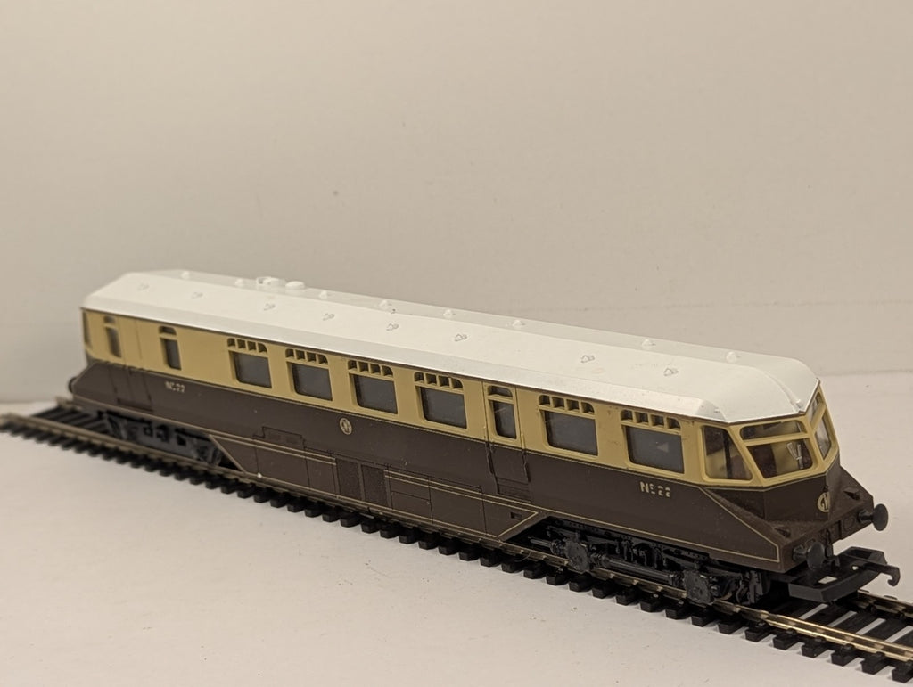 Lima OO Gauge GWR Railcar Diesel Railcar No 22 GWR Chocolate and Cream
