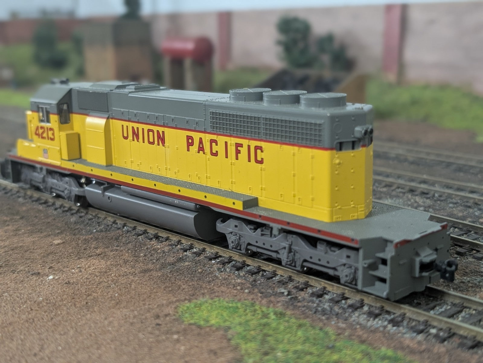 Kato 37-2909 HO Gauge Union Pacific SD40-2 No. 3379 Diesel Locomotive