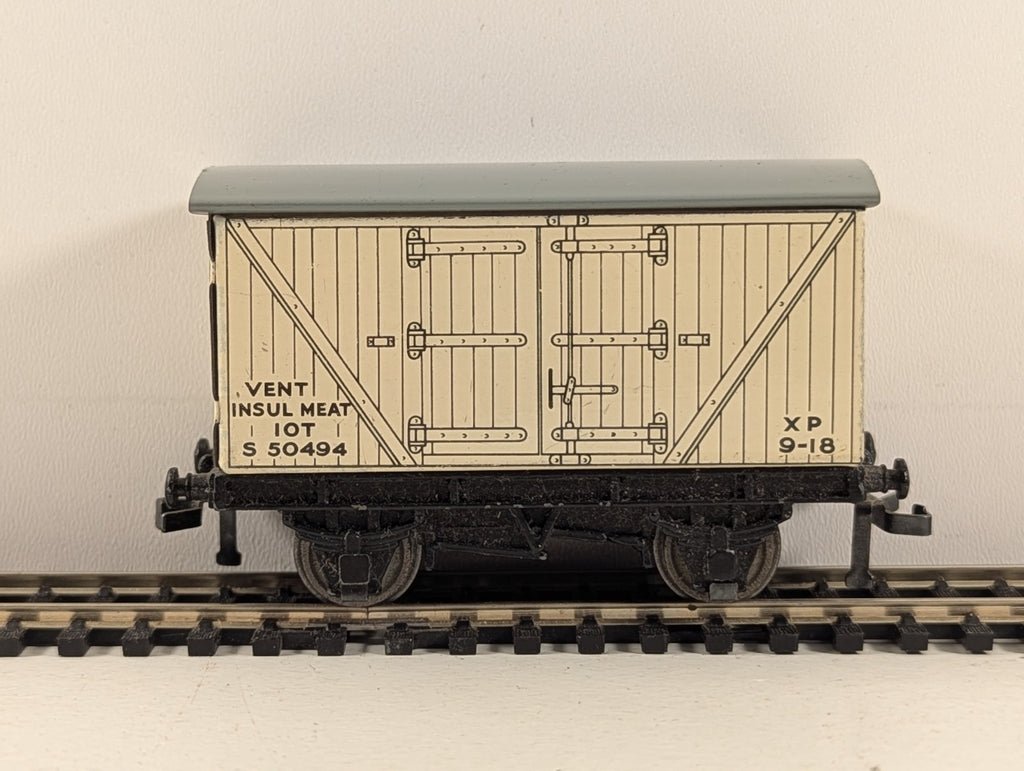 Hornby Dublo 32065 OO Gauge BR White D1 Meat Van - Boxed