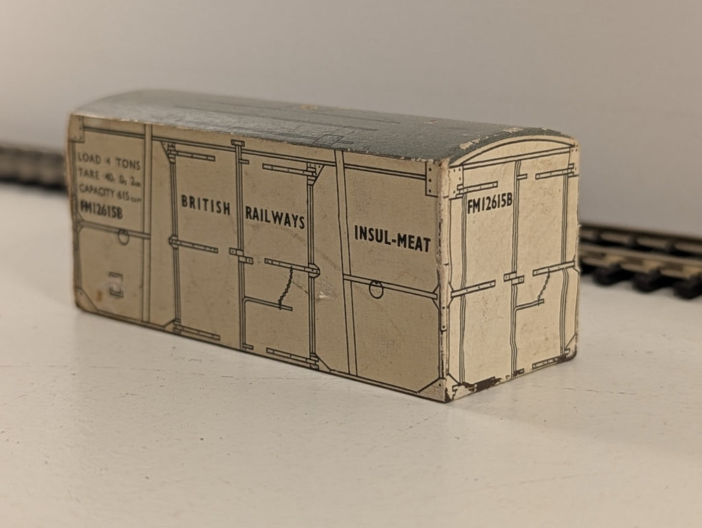 Hornby Dublo 32945 OO Gauge White Insulated Meat Container - Boxed