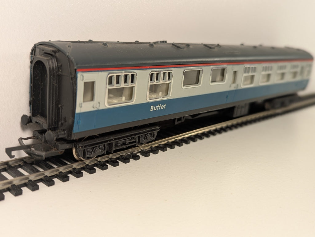 Hornby R923 OO BR InterCity Buffet Car Coach