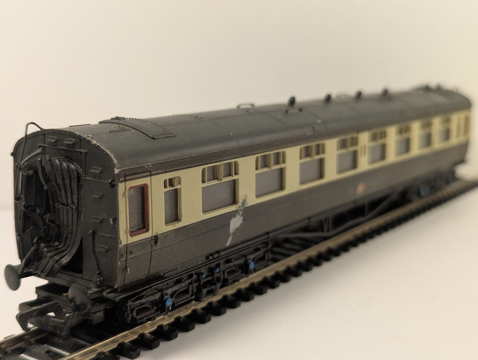 Bachmann OO Gauge GWR Collett Coach Chocolate & Cream