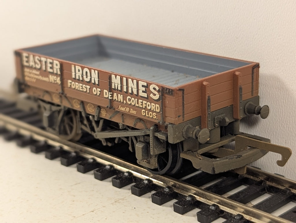 Bachmann OO Gauge 5 Plank Wagon Easter Iron Mines Open Wagon 4