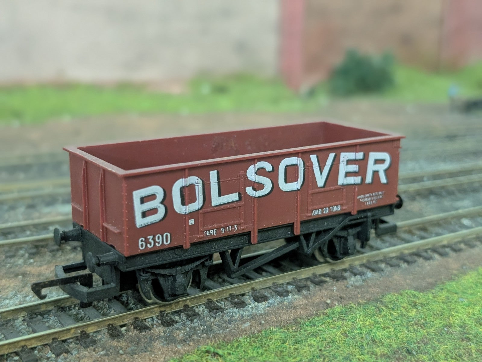 Hornby R136 OO Gauge Bolsover 20 Ton Steel Mineral Wagon No. 6390