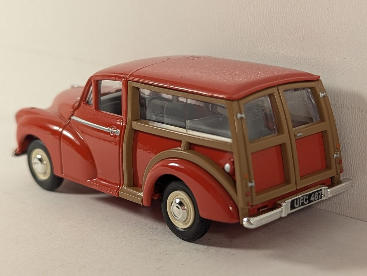 Vanguards 1:43 Morris Traveller Die-cast Model Car UFC 487 Red VA10006