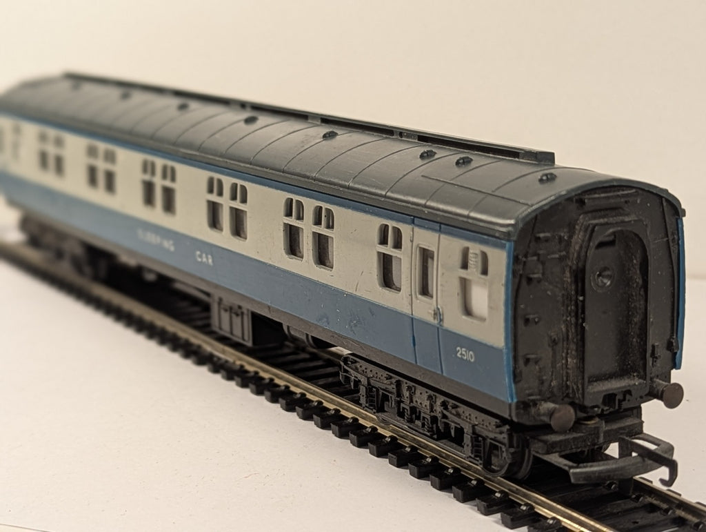 Hornby R339 OO Gauge BR Blue/Grey Mk1 Sleeper Coach No. 2510