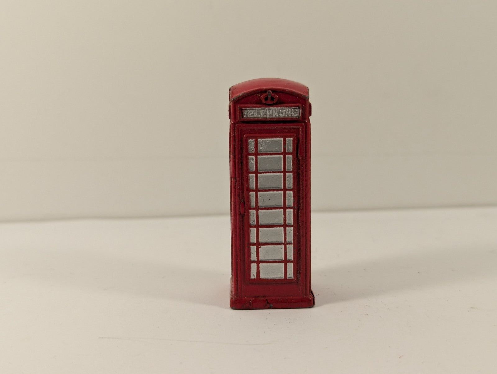 Dinky Toys 1:48 Scale Die-Cast REC Telephone Box