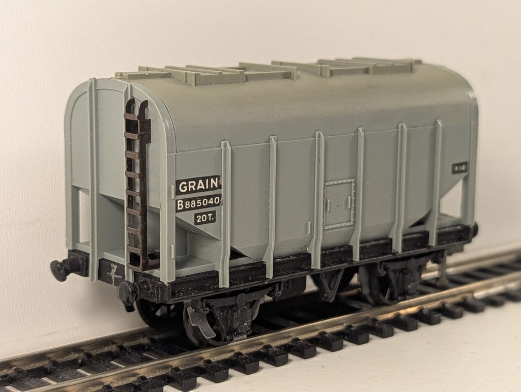 Hornby-Dublo 32067 OO Gauge 20-Ton Bulk Grain Wagon - Boxed - Missing Coupling
