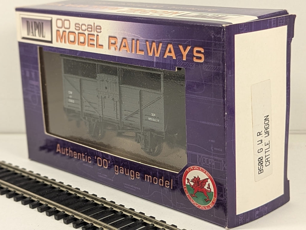 Dapol OO Gauge GWR Cattle Wagon Goods Wagon 13813 GWR Grey B500