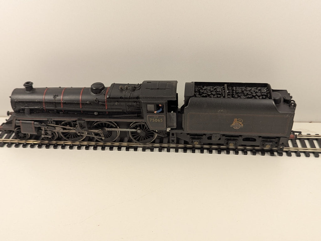 Bachmann 31-108 OO Gauge BR Standard Class 4MT 4-6-0 – No. 75063 (BR Black)