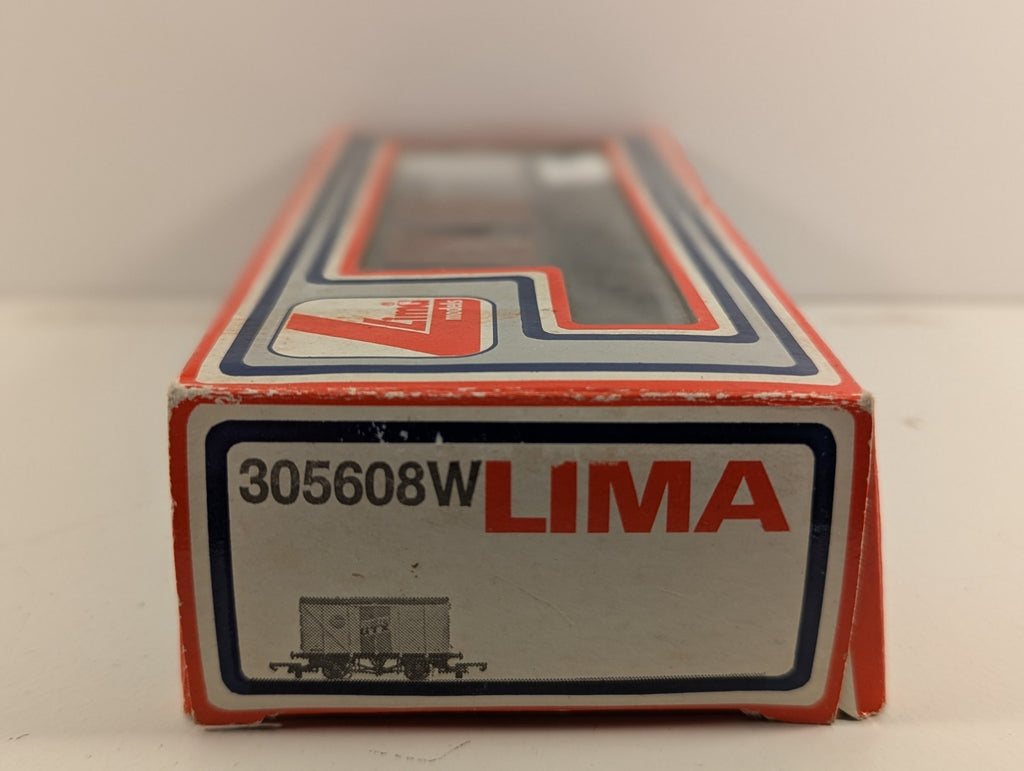 Triang/Hornby R11A OO Gauge BR Sliding Door Vent Van