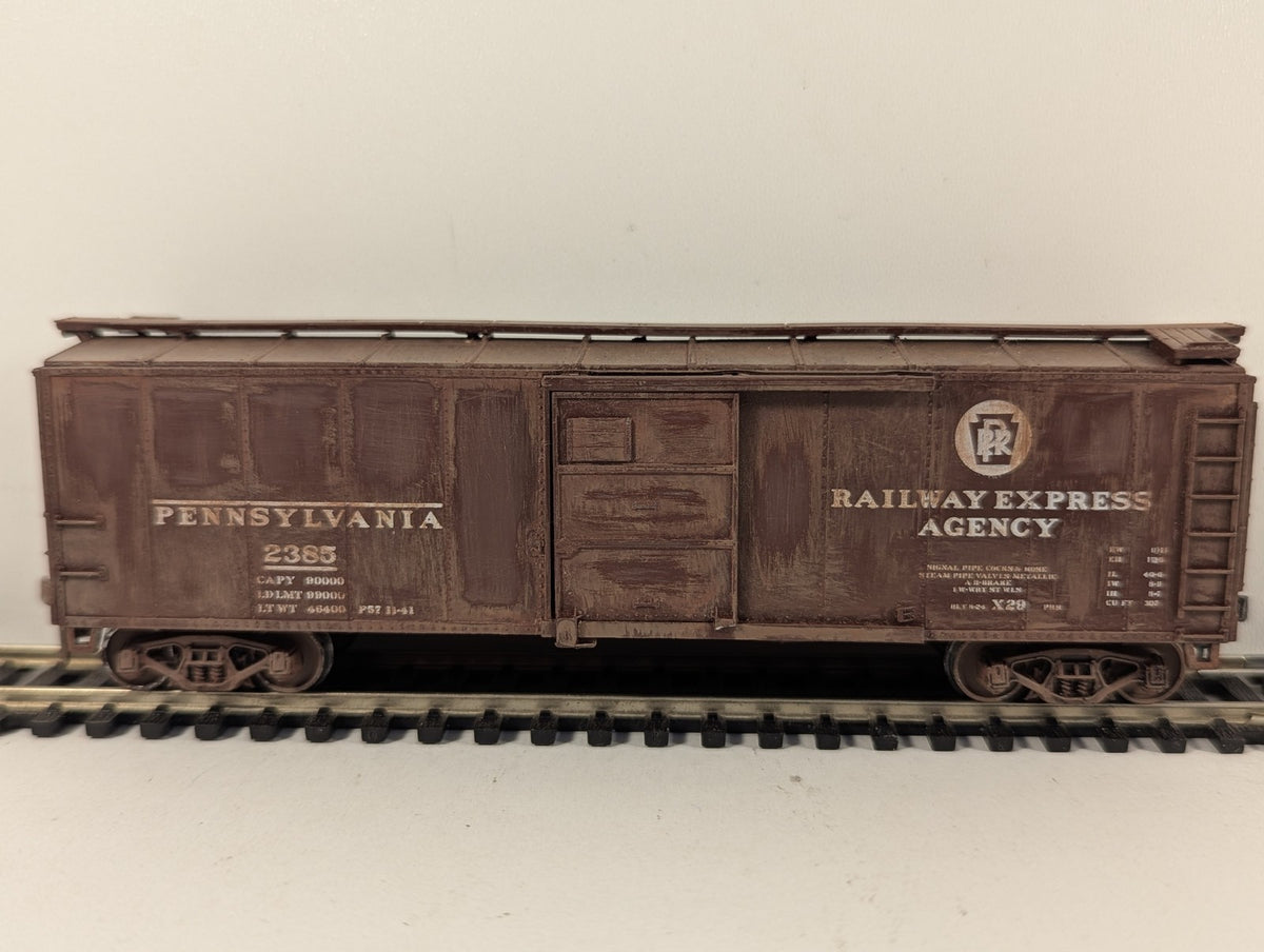 Walthers HO Gauge 40' Steel X-29 Boxcar 2385 Pennsylvania Railroad 932-2051B