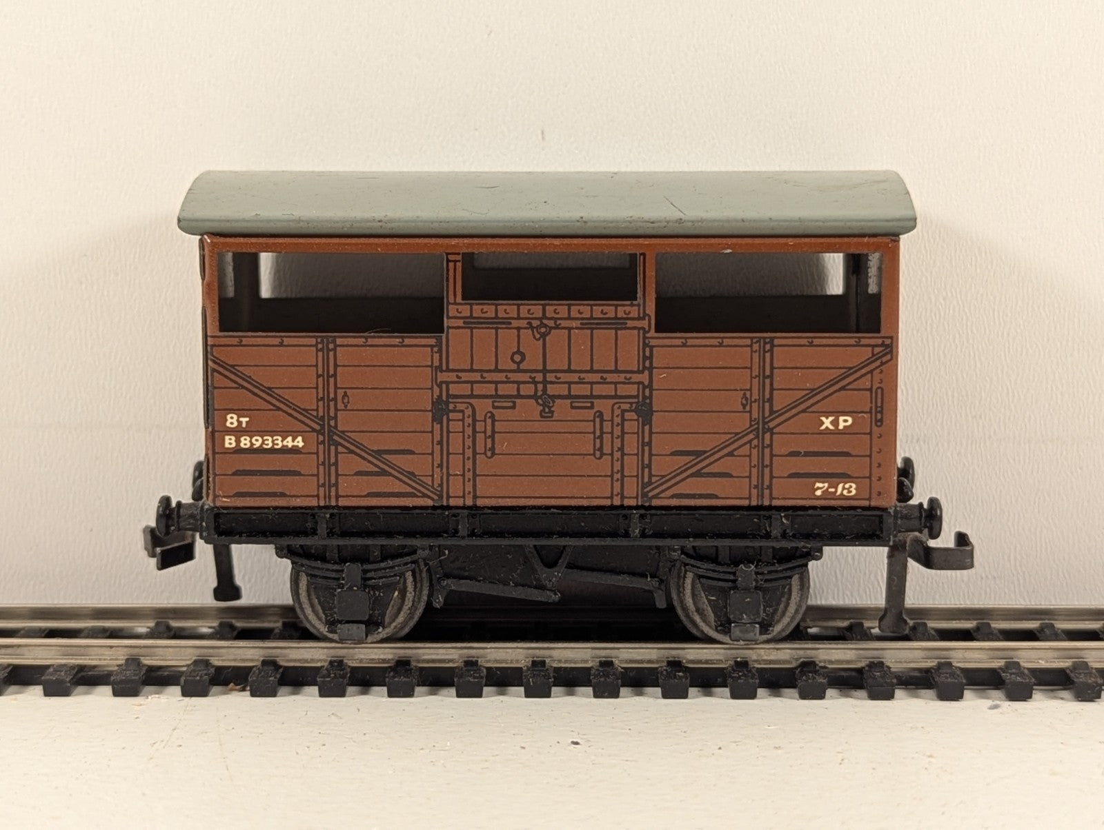Hornby Dublo OO Gauge 8-Ton Cattle Wagon - Boxed
