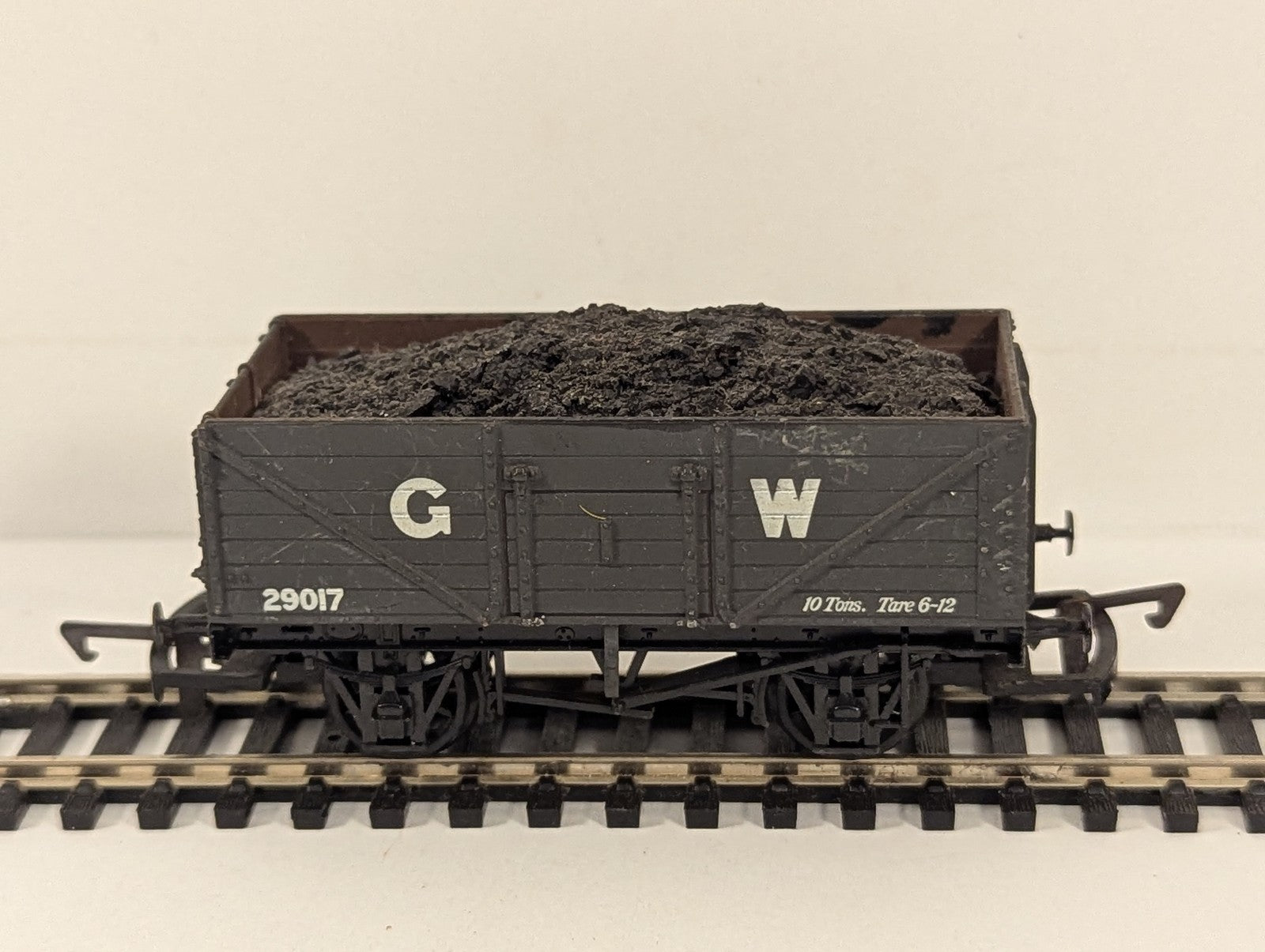 Airfix OO Gauge GWR 5-Plank Wagon Goods Wagon 29017 GWR Grey 54313