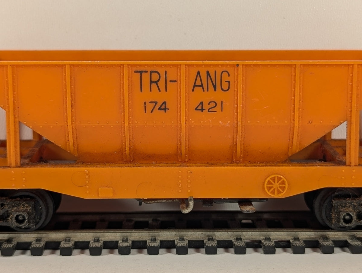 Tri-ang OO Gauge Track Cleaning Car Goods Wagon 174421 Orange R.145