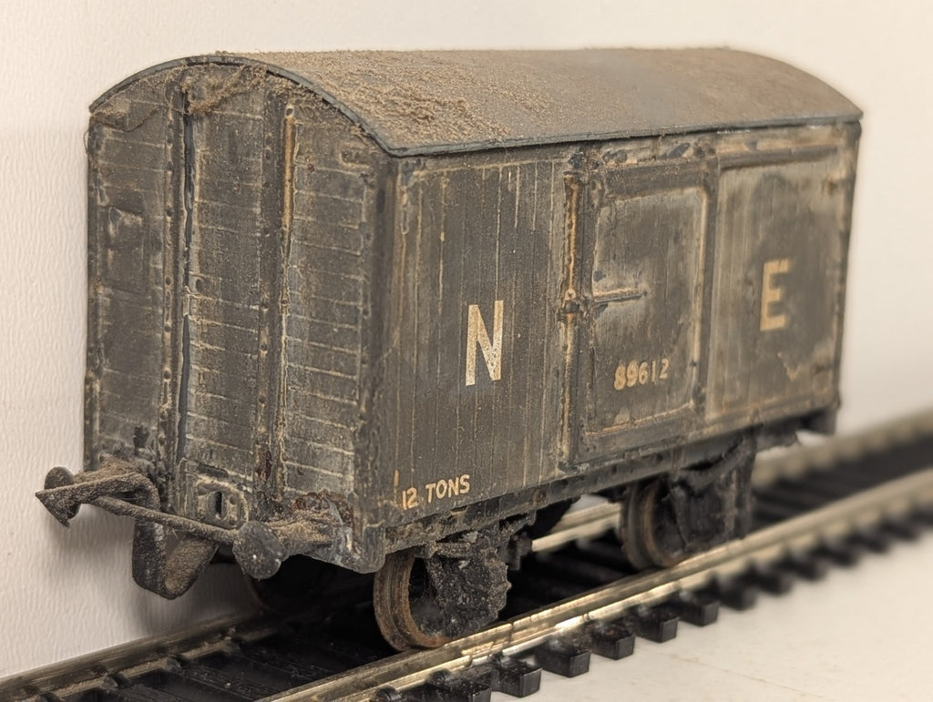 Kitbuilt LNER 12 Ton Ventilated Van Goods Wagon 89612 LNER Grey