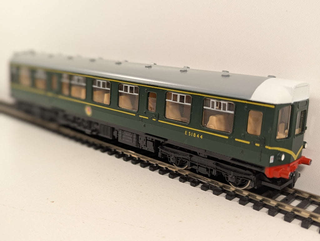 Hornby R369 OO Gauge BR Green Class 110 DMU Dummy Loco