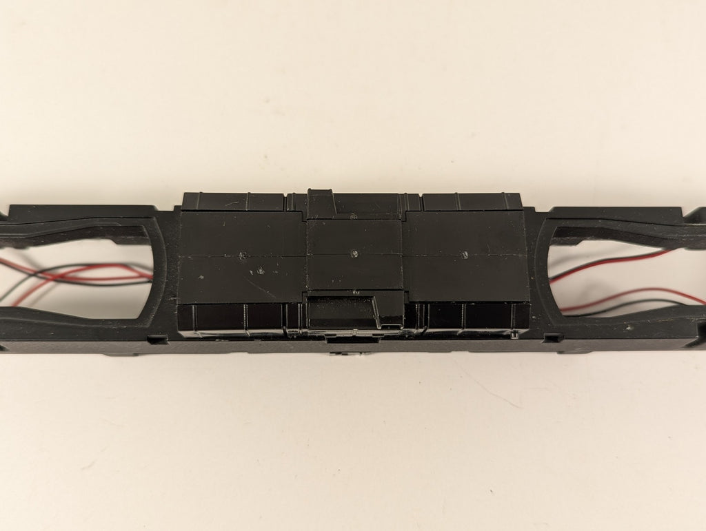 OO Gauge Diesel DMU Underframe with Directional Lighting Assembly Chassis