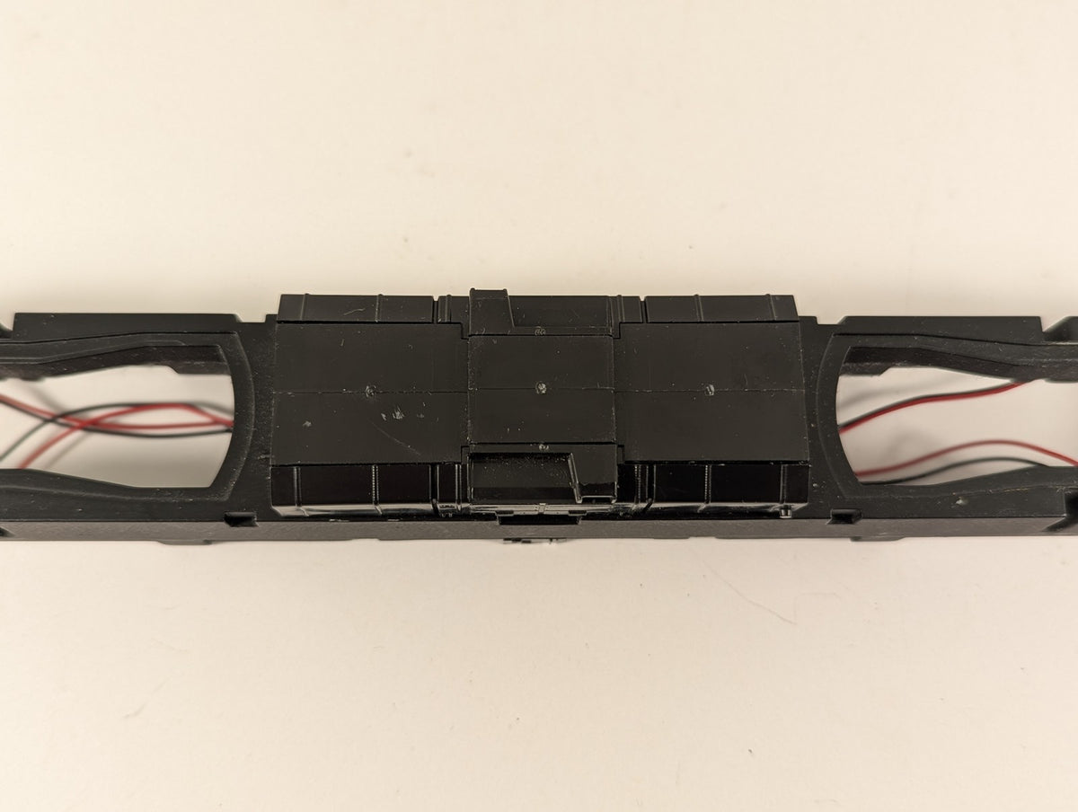 OO Gauge Diesel DMU Underframe with Directional Lighting Assembly Chassis