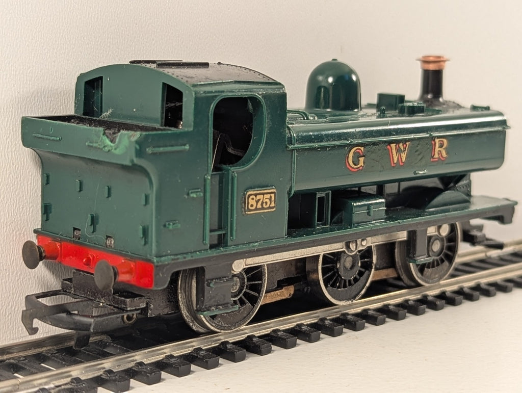 Hornby R041 OO Gauge GWR 57xx Pannier Tank Loco
