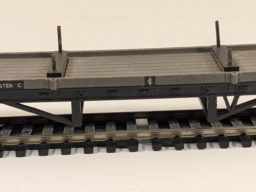 Triang BR Grey 30T Bogie Bolster C Wagon B940052