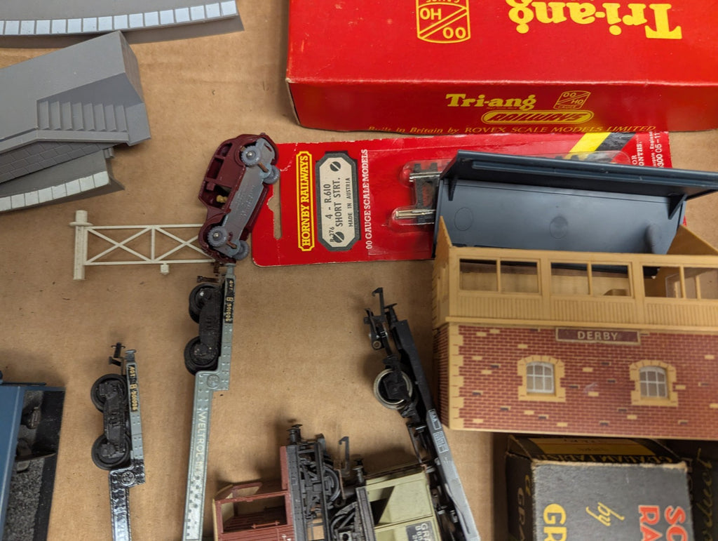 OO Gauge Job Lot of Model Railway Spares