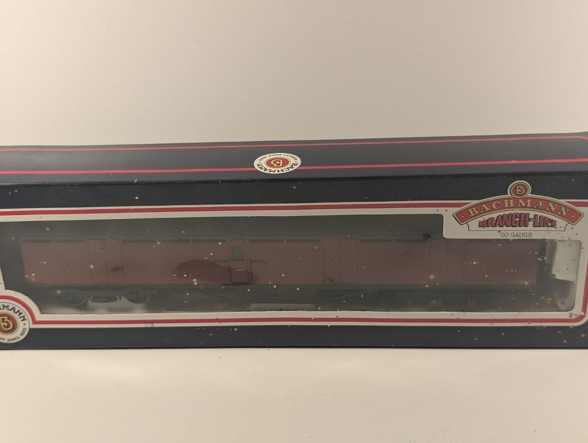 Bachmann 34-653 63ft Thompson BG Full Brake in Crimson