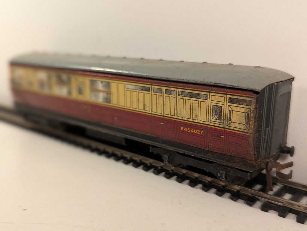 Hornby Dublo 32014 D11 Gresley Corridor Brake Third Coach OO Gauge