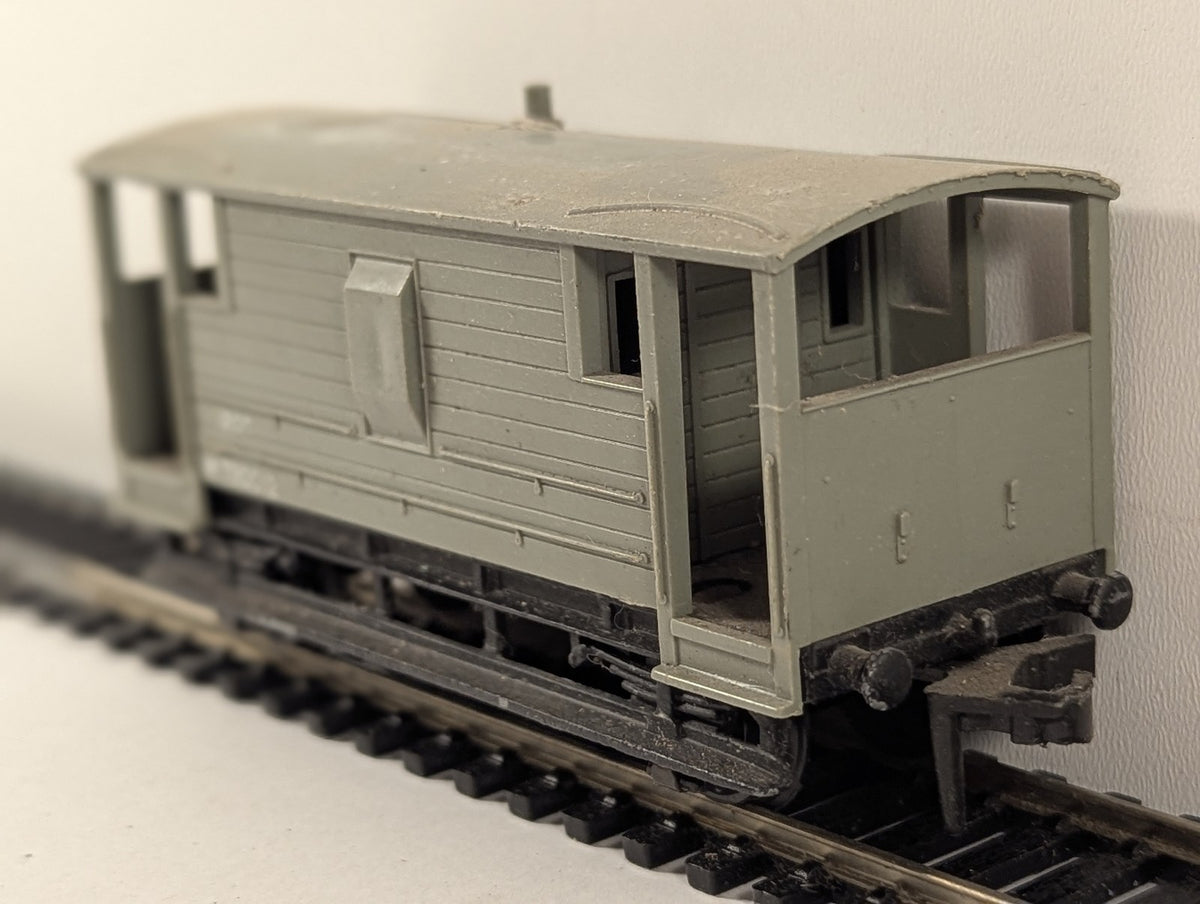 Hornby Dublo OO Gauge LMR 20-Ton Goods Brake Van Goods Wagon M730012 BR LMR Grey