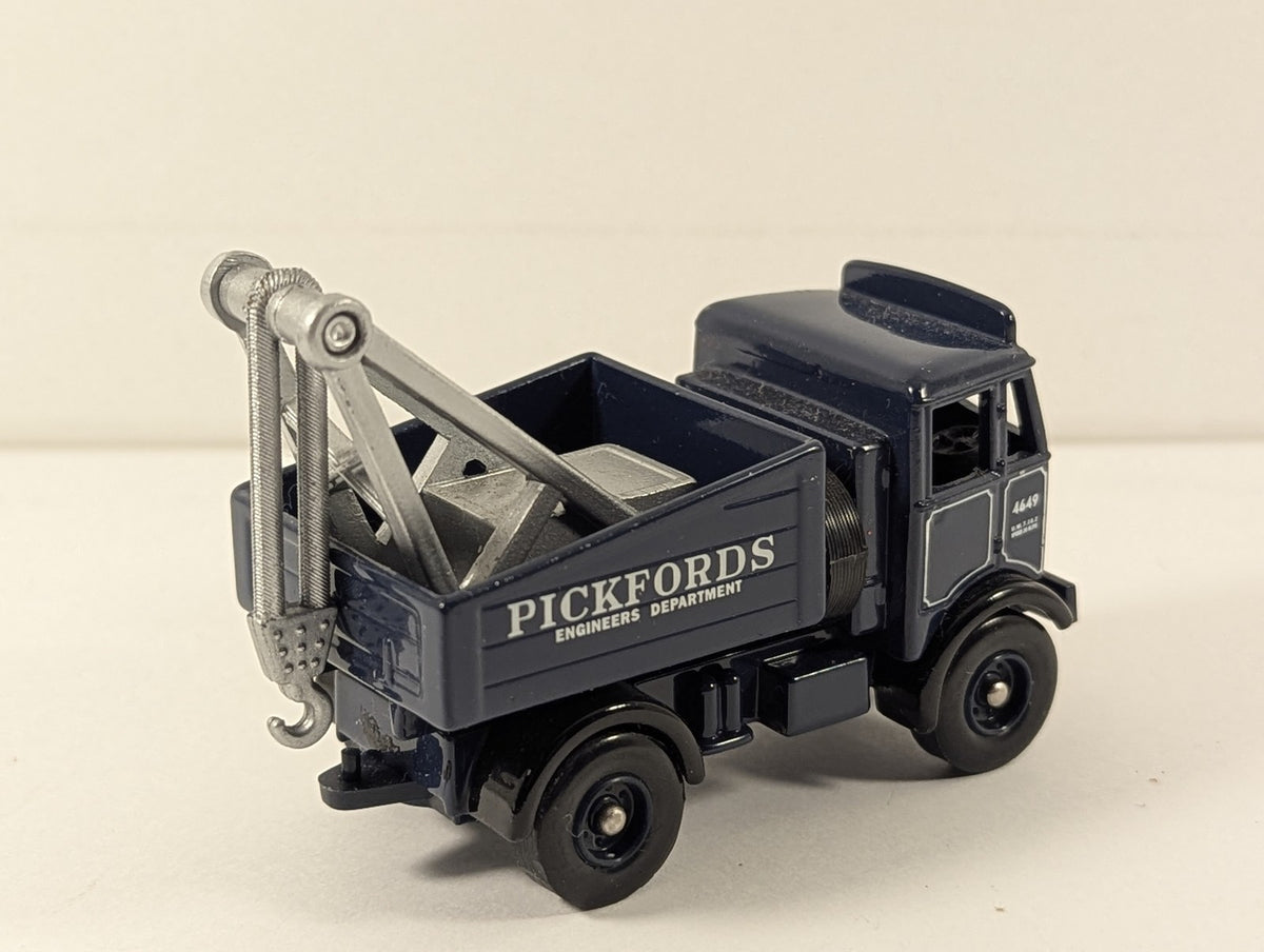 Lledo AEC Breakdown Truck Die-cast Model 4649 Pickfords Engineers Department