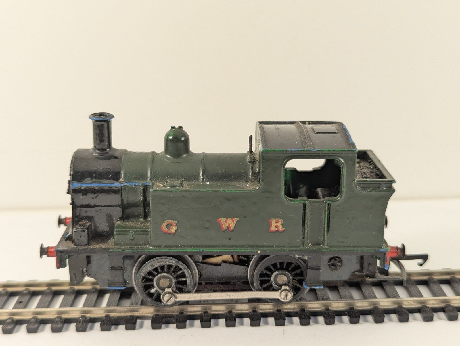 Tri-ang OO Gauge 0-4-0 Shunter GWR Green Spares/Repair