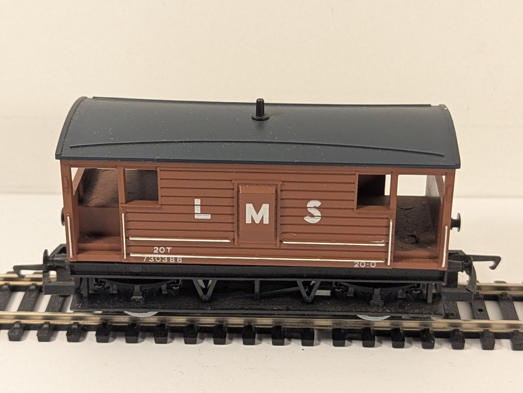 Hornby R718 OO Gauge LMS 20 Ton Goods Brake Van