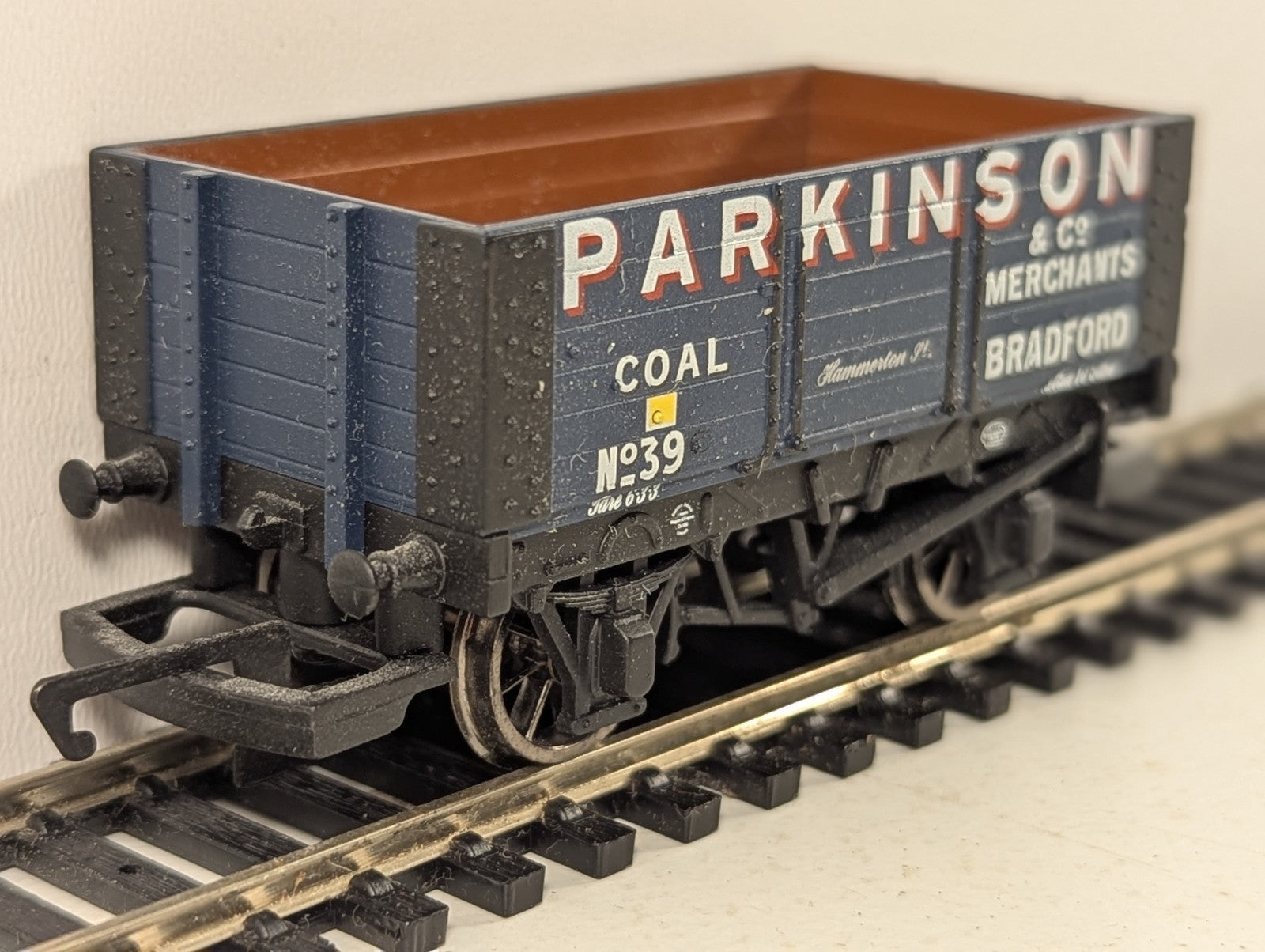 Hornby OO Gauge 7 Plank Open Wagon Parkinson Goods Wagon 39 Parkins