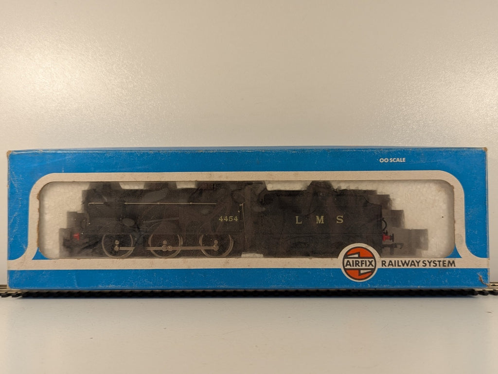Airfix 54122-6 LMS Fowler Class 4F No.4454 Steam Locomotive OO Gauge Boxed