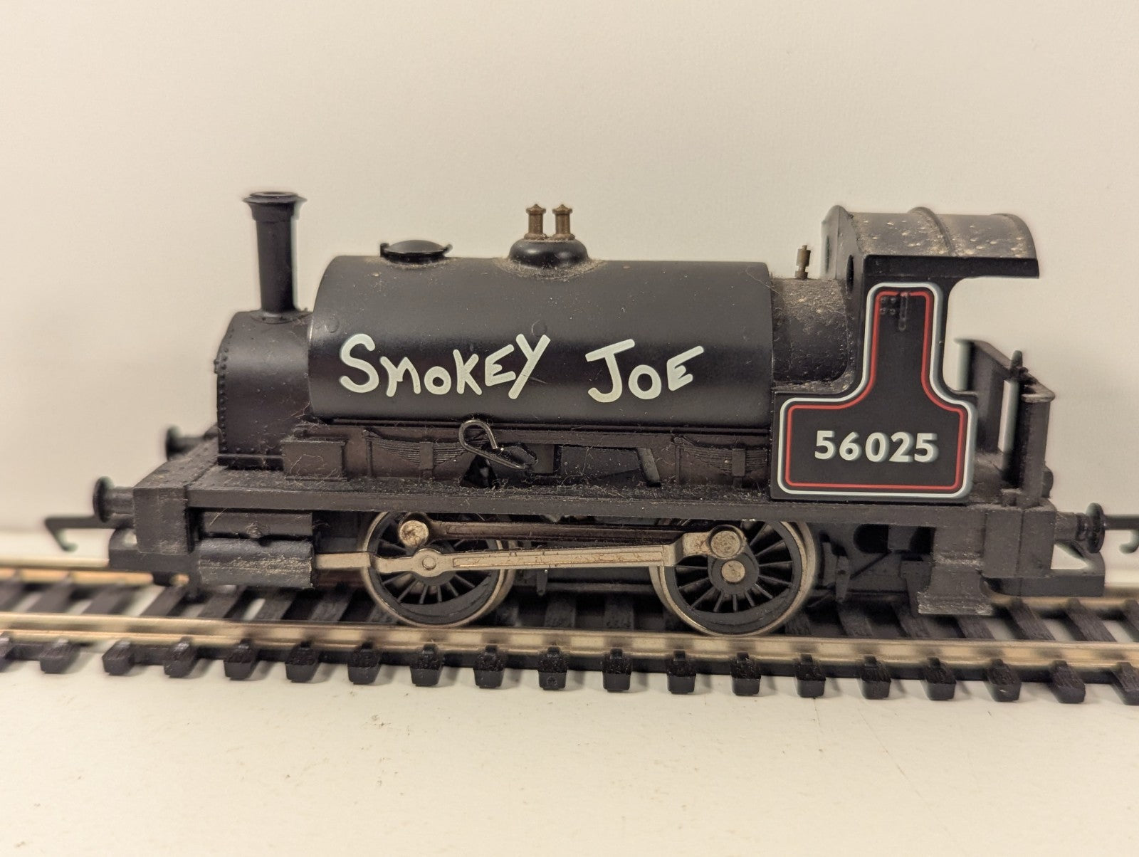 Hornby OO Gauge BR Class 264 “Smokey Joe” 56025 0-4-0ST Tank Needs attention