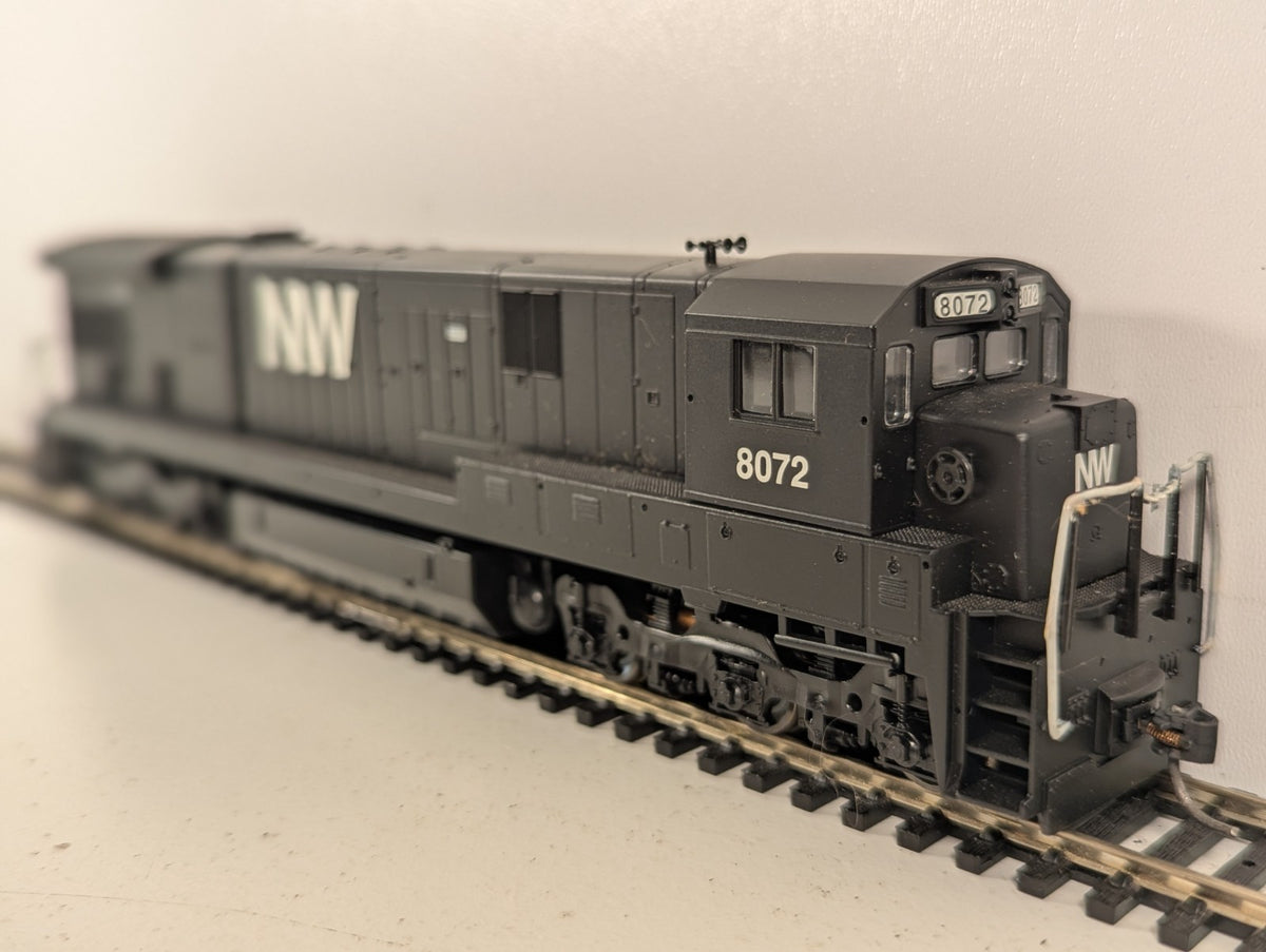 Atlas HO Scale GE C30-7 Diesel Locomotive 8072 Norfolk & Western (Black) 8616