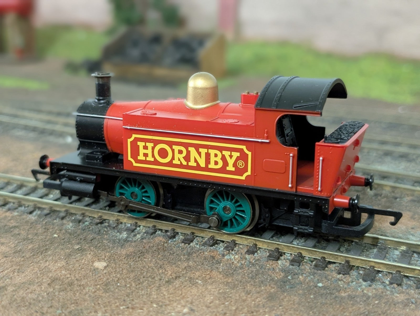 Hornby R2430 Hornby Special 0-4-0T Locomotive