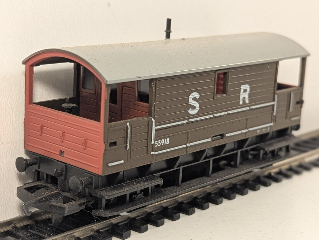 Hornby Railways R.029 SR 20 Ton Goods Brake Van