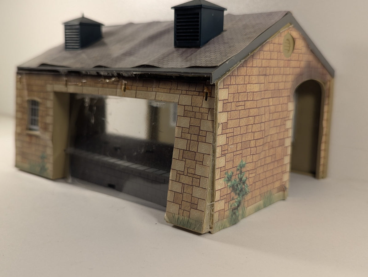 Hornby OO Gauge Goods Shed Building R460