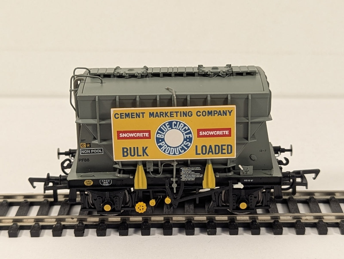 Bachmann OO Gauge Presflo 22t Cement Wagon Cement Marketing Company Goods Wagon