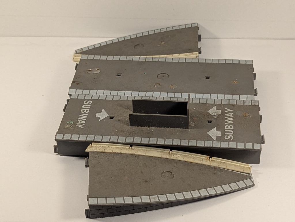 Tri-ang OO Gauge Station Platform Pieces Platform Sections R.460, R.462, R.464