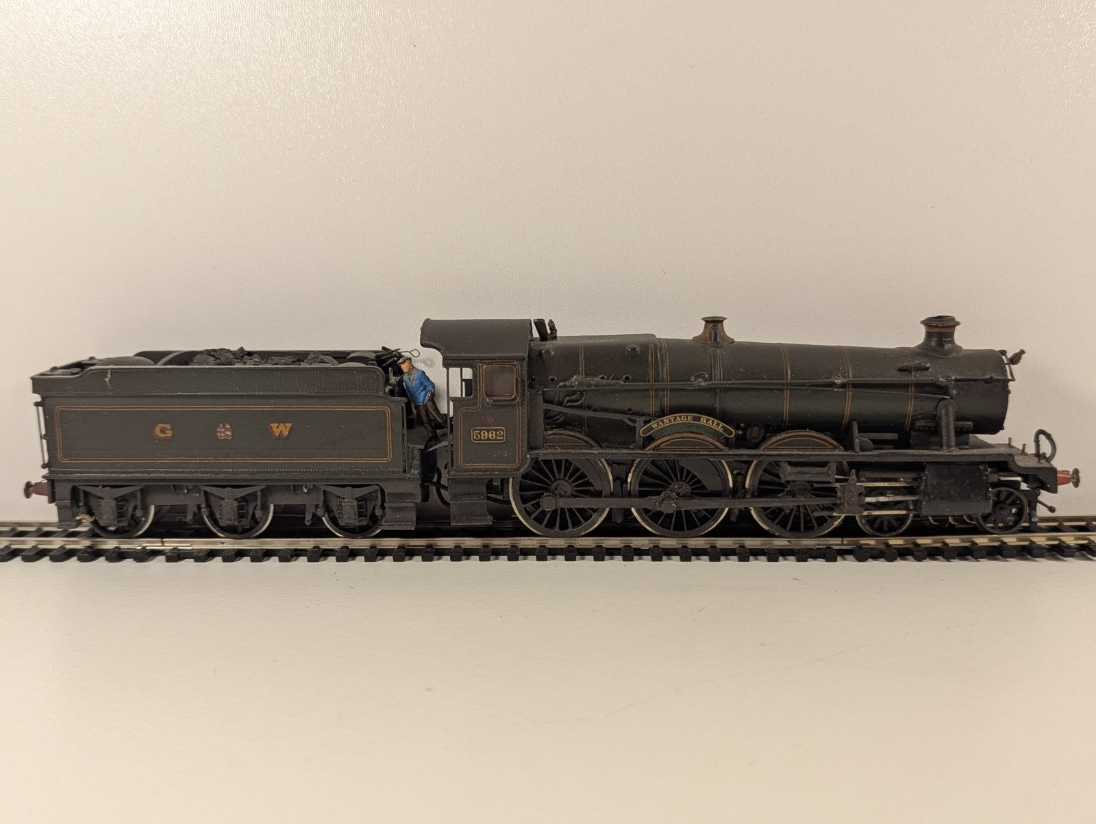 Kitbuilt GWR Hall Class 5962 Wantage Hall in Green