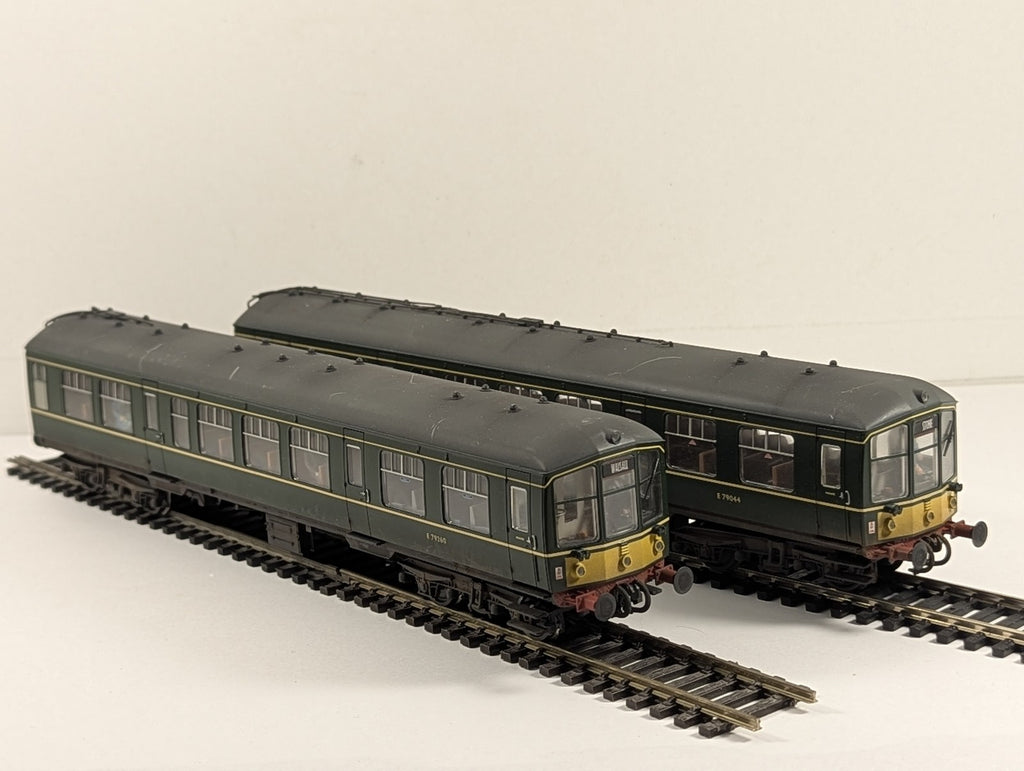 Bachmann OO Gauge Derby Lightweight 2-Car DMU Diesel Multiple Unit