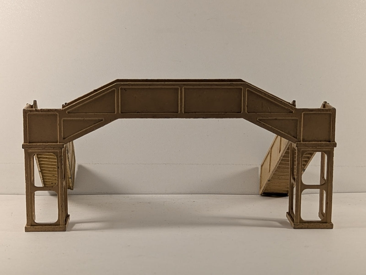 Hornby Dublo OO Gauge D1 Footbridge Cream and Brown