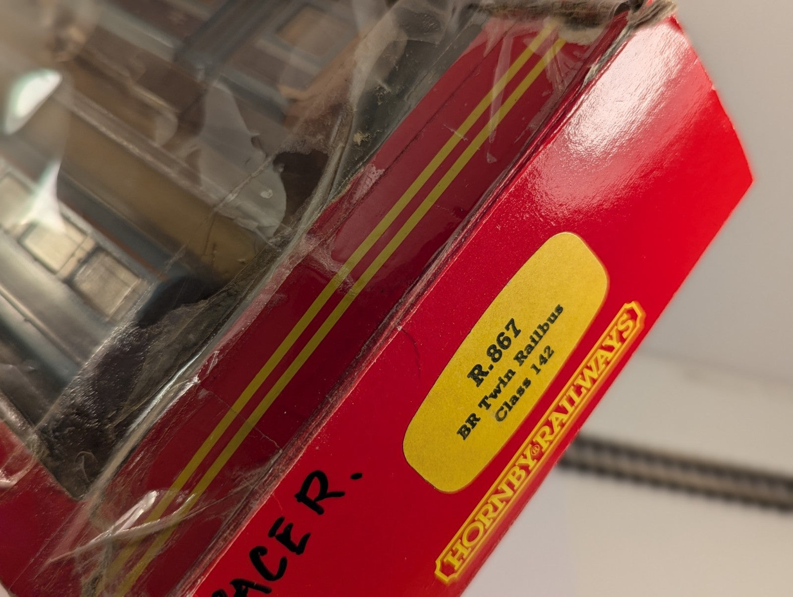 Hornby R867 BR Class 142 Twin Railbus OO Gauge - Needs Attention