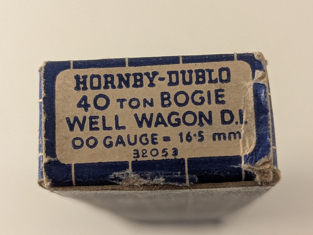Hornby-Dublo 32053 OO Gauge 40 Ton Bogie Well Wagon - Boxed