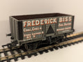 Bachmann Branchline OO Gauge 37-108 7 Plank Wagon Frederick Biss Coal