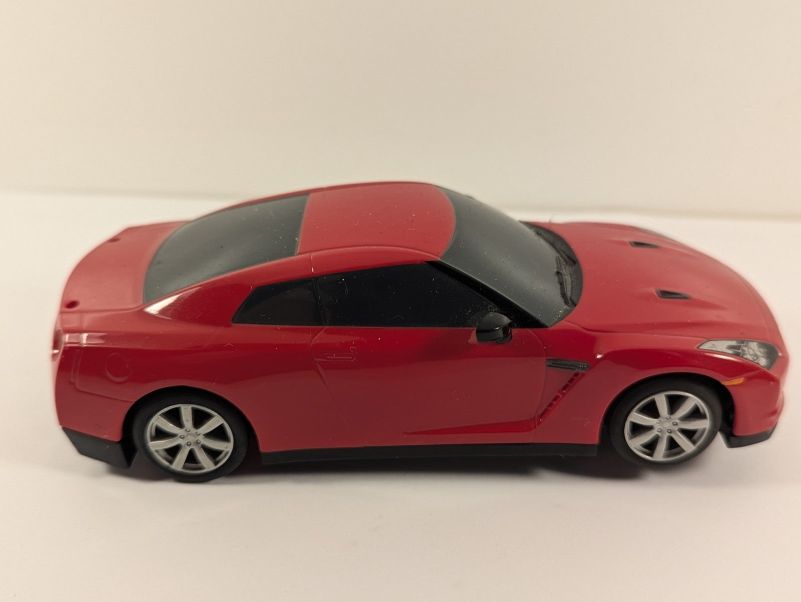Scalextric C2990 Nissan GT-R Red Drift – 1:32 Scale – No Rear Spoiler