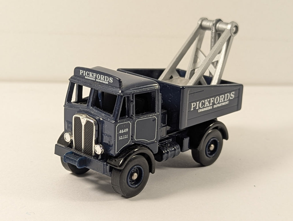 Lledo AEC Breakdown Truck Die-cast Model 4649 Pickfords Engineers Department